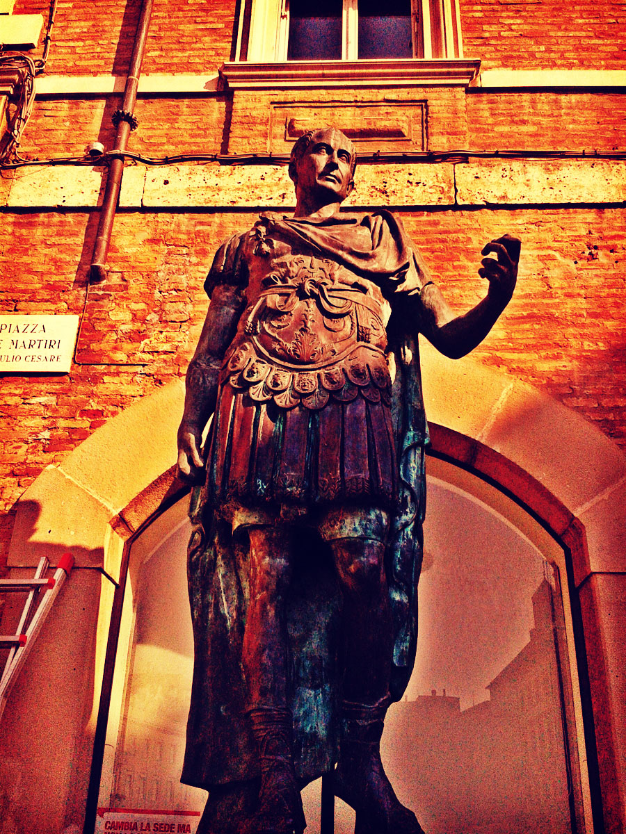 Julius Caesar Statue in Rimini's Piazza Tre Martiri